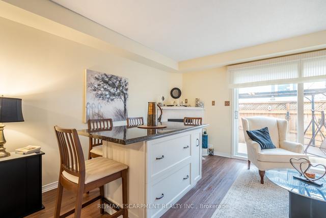 32 - 2025 Cleaver Ave, Townhouse with 2 bedrooms, 3 bathrooms and 2 parking in Burlington ON | Image 5