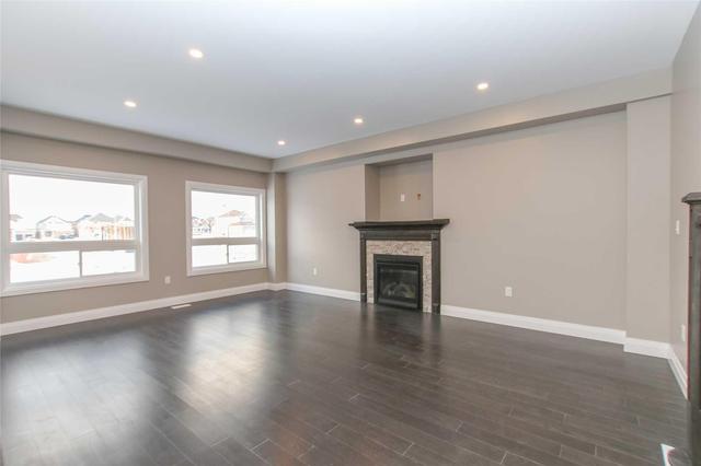 1727 Goldsmith Dr, House detached with 3 bedrooms, 3 bathrooms and 2 parking in Oshawa ON | Image 4