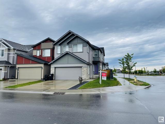 1815 Dumont Cr Sw, House detached with 3 bedrooms, 3 bathrooms and null parking in Edmonton AB | Card Image