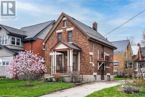 204 Kent Street, House detached with 3 bedrooms, 1 bathrooms and 5 parking in Kitchener ON | Card Image
