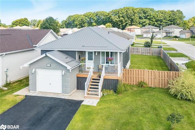 57 Byrnes Crescent, House detached with 4 bedrooms, 2 bathrooms and 5 parking in Penetanguishene ON | Image 1