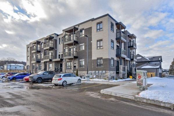201 - 408 Guelph Ave, Townhouse with 3 bedrooms, 2 bathrooms and 1 parking in Cambridge ON | Image 1