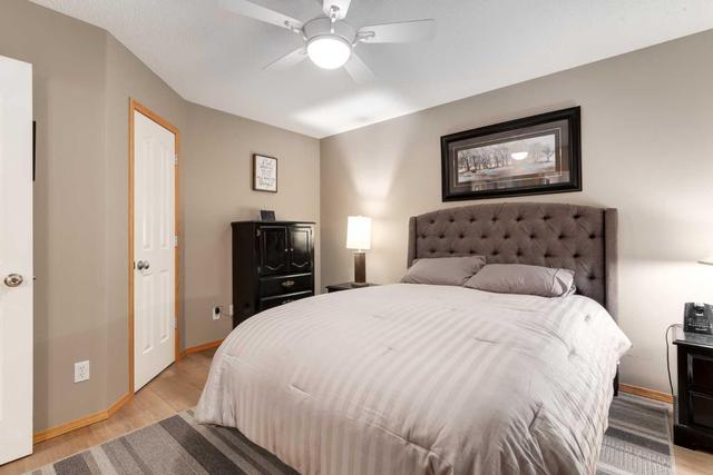 1960 New Brighton Drive Se, House detached with 4 bedrooms, 2 bathrooms and 4 parking in Calgary AB | Image 16