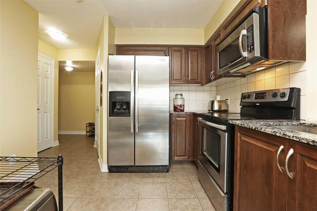 309 - 60 Fairfax Cres, Condo with 2 bedrooms, 2 bathrooms and 1 parking in Toronto ON | Image 5