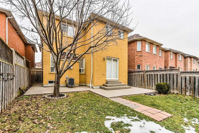 1106 Galesway Blvd, House detached with 4 bedrooms, 4 bathrooms and 5 parking in Mississauga ON | Image 11