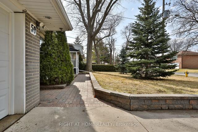 59 Walwyn Ave, House detached with 3 bedrooms, 2 bathrooms and 2 parking in Toronto ON | Image 16