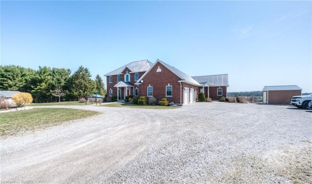 4230 Windham West 1/4 Line, House detached with 8 bedrooms, 3 bathrooms and 15 parking in Norfolk County ON | Image 3
