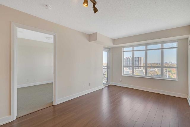 1026 - 2 Eva Rd, Condo with 2 bedrooms, 2 bathrooms and 1 parking in Toronto ON | Image 4