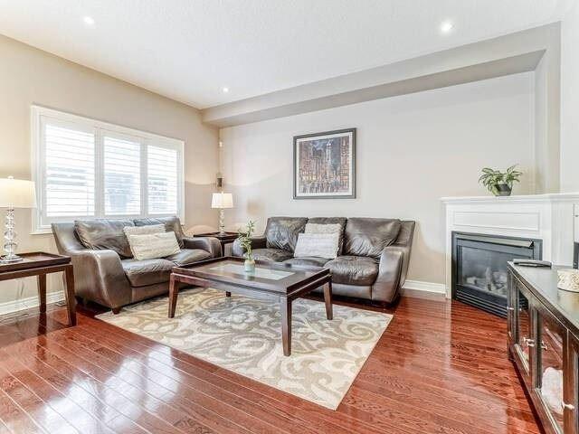 30 Belleville Dr, House detached with 4 bedrooms, 4 bathrooms and 6 parking in Brampton ON | Image 21