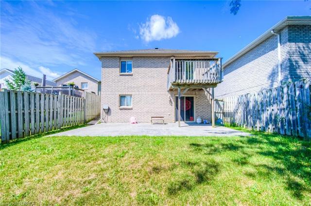 97 Anastasia Crescent, House detached with 3 bedrooms, 2 bathrooms and 4 parking in Brantford ON | Image 27