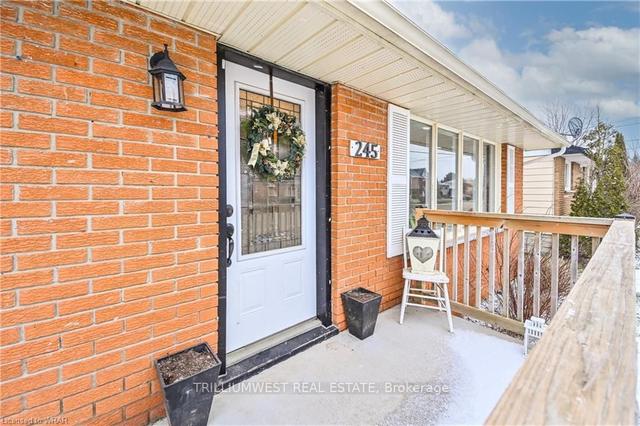 245 Domville St, House detached with 3 bedrooms, 2 bathrooms and 3 parking in Wellington North ON | Image 6
