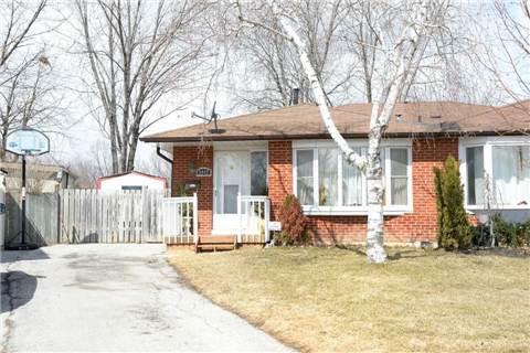 2457 Martin Crt, House semidetached with 3 bedrooms, 2 bathrooms and 3 parking in Burlington ON | Image 1