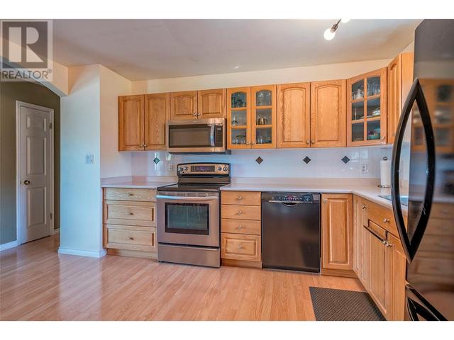 6548 Longacre Drive, House detached with 3 bedrooms, 2 bathrooms and 7 parking in Vernon BC | Image 11