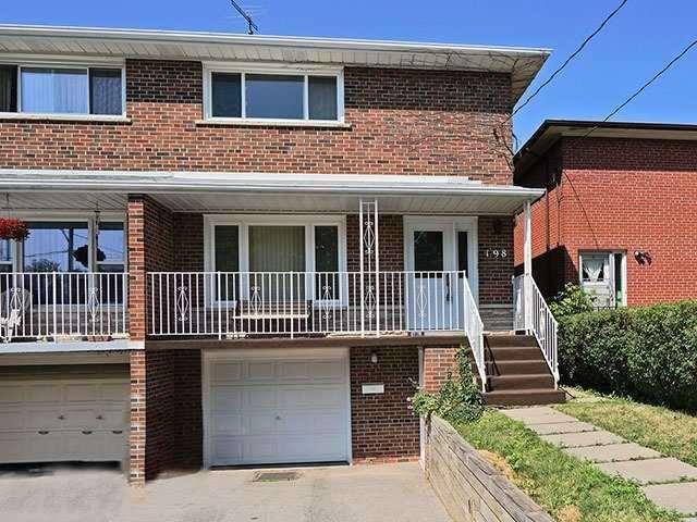 198 Magnolia Ave, House semidetached with 3 bedrooms, 2 bathrooms and 2 parking in Toronto ON | Image 1