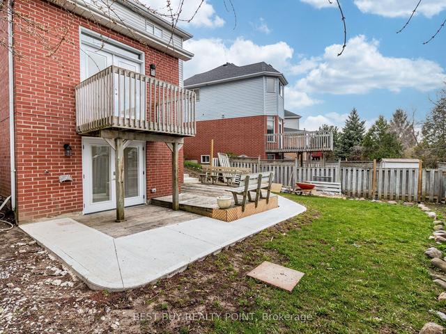 1019 Summitview Cres, House detached with 3 bedrooms, 4 bathrooms and 6 parking in Oshawa ON | Image 35
