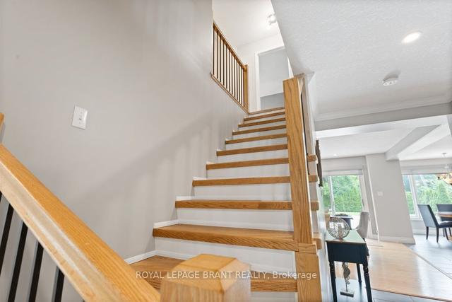 17 Scarfe Gdns, House detached with 4 bedrooms, 4 bathrooms and 4 parking in Brantford ON | Image 22