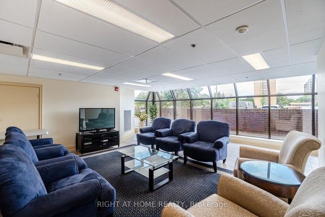 208 - 1230 Marlborough Crt, Condo with 2 bedrooms, 2 bathrooms and 1 parking in Oakville ON | Image 31