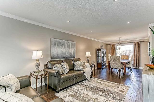 449 Parkridge Cres, House detached with 3 bedrooms, 3 bathrooms and 4 parking in Oakville ON | Image 39
