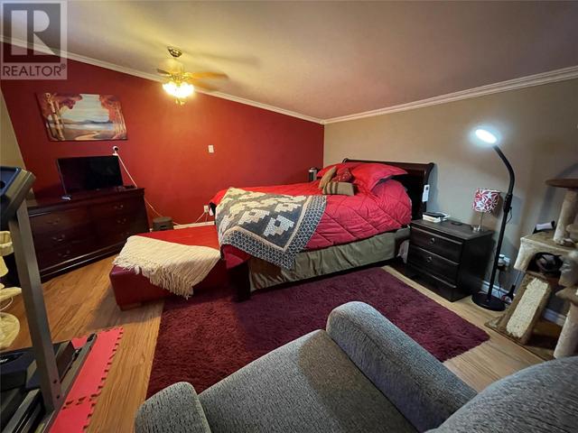 30 Pumphrey Avenue, House attached with 3 bedrooms, 1 bathrooms and null parking in Mount Pearl NL | Image 12