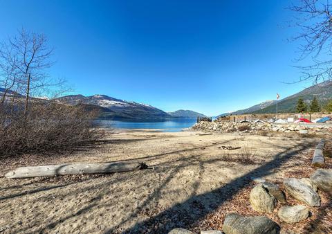 1766 Riondel Road N, House detached with 3 bedrooms, 2 bathrooms and null parking in Central Kootenay A BC | Card Image