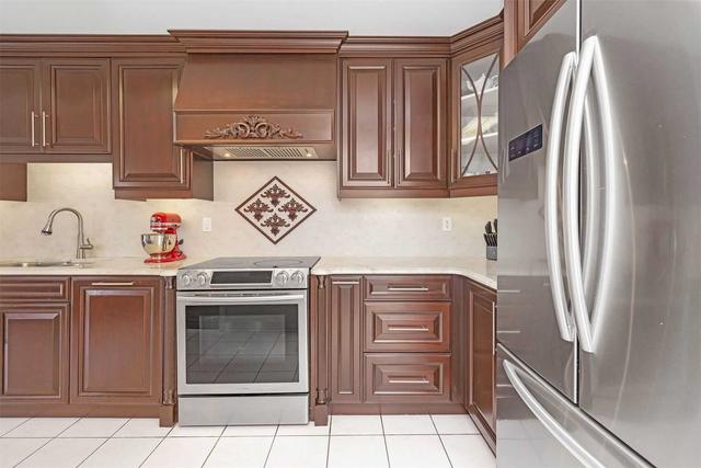 1356 Quest Circ, House semidetached with 3 bedrooms, 4 bathrooms and 5 parking in Mississauga ON | Image 10