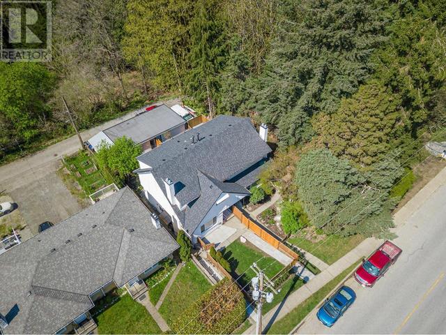 1953 Chesterfield Avenue, House detached with 4 bedrooms, 4 bathrooms and 2 parking in North Vancouver BC | Image 32