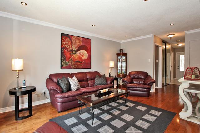 8 - 560 Sheraton Rd S, Townhouse with 3 bedrooms, 2 bathrooms and null parking in Burlington ON | Image 7