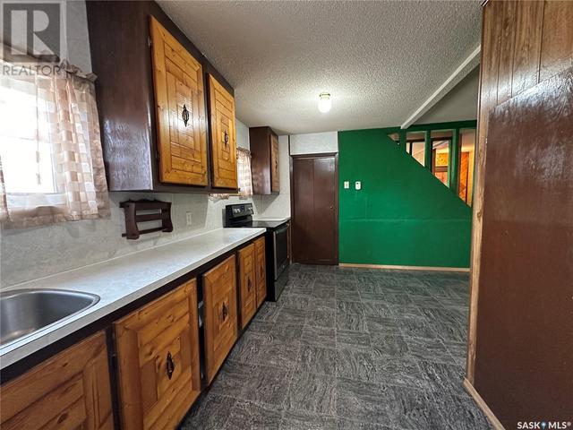 635 13th Street, House detached with 3 bedrooms, 2 bathrooms and null parking in Humboldt SK | Image 17