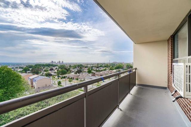 804 - 5 Frith Rd, Condo with 1 bedrooms, 1 bathrooms and 1 parking in Toronto ON | Image 19