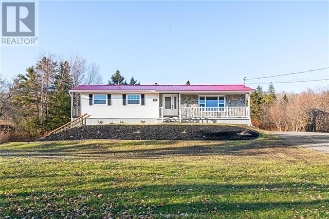 281 Ammon Rd, House detached with 3 bedrooms, 2 bathrooms and null parking in Moncton P NB | Image 1