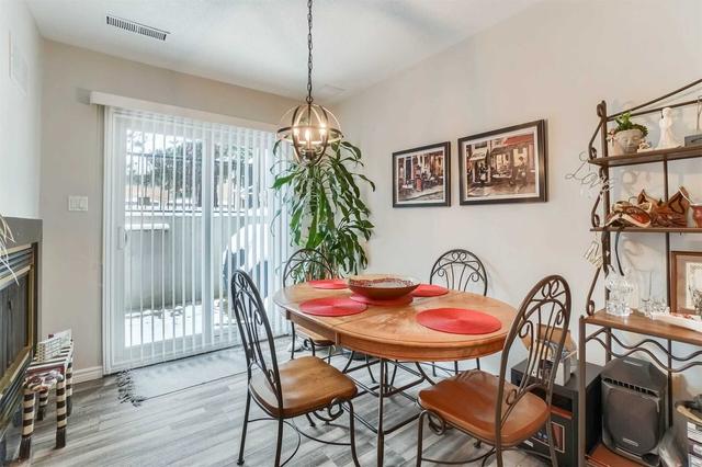 297 - 60 Barondale Dr, Townhouse with 2 bedrooms, 2 bathrooms and 2 parking in Mississauga ON | Image 4