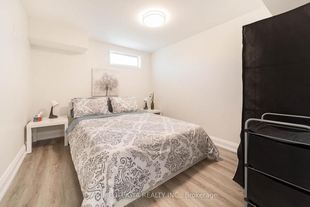 8 Laxford Ave, House detached with 3 bedrooms, 2 bathrooms and 2 parking in Toronto ON | Image 14