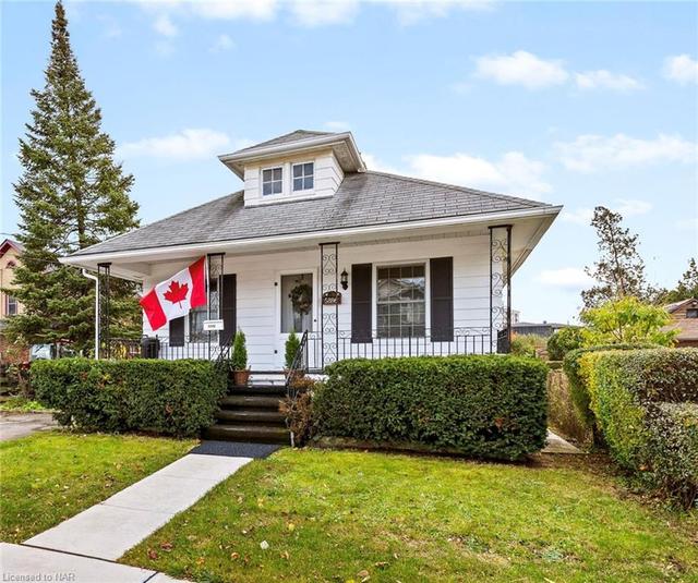 5886 Prospect Street, House detached with 3 bedrooms, 2 bathrooms and 2 parking in Niagara Falls ON | Image 17