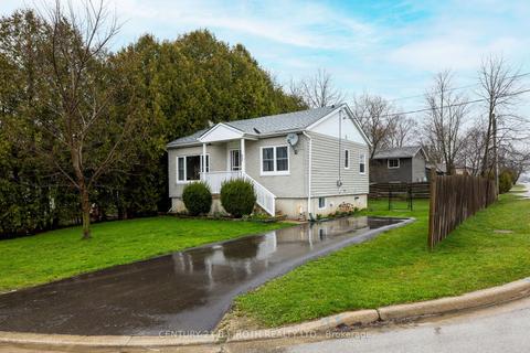 890 17th St E, House detached with 2 bedrooms, 1 bathrooms and 2 parking in Owen Sound ON | Card Image