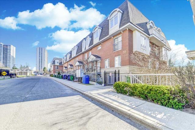 11 - 55 Cedarcroft Blvd N, Townhouse with 3 bedrooms, 2 bathrooms and 1 parking in Toronto ON | Image 20