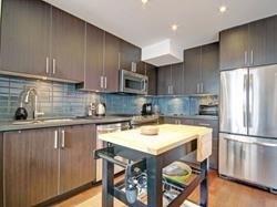 th5 - 2220 Lake Shore Blvd W, Townhouse with 2 bedrooms, 3 bathrooms and 1 parking in Toronto ON | Image 2