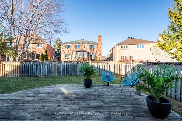 38 West Side Dr, House detached with 4 bedrooms, 3 bathrooms and 6 parking in Markham ON | Image 33