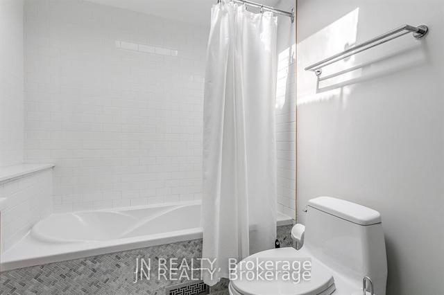 308 Harbord St, House semidetached with 3 bedrooms, 2 bathrooms and 0 parking in Toronto ON | Image 19