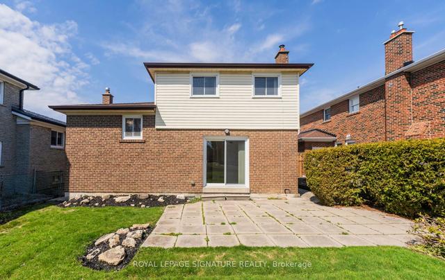 17 Pebblehill Sq, House detached with 3 bedrooms, 2 bathrooms and 4 parking in Toronto ON | Image 28