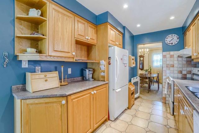 34 Trewartha Cres, House detached with 3 bedrooms, 2 bathrooms and 2 parking in Brampton ON | Image 3