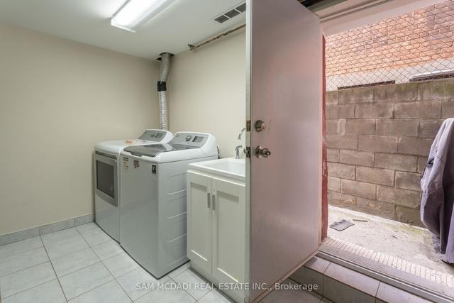 1050 Ossington Ave, House attached with 4 bedrooms, 2 bathrooms and 2 parking in Toronto ON | Image 26