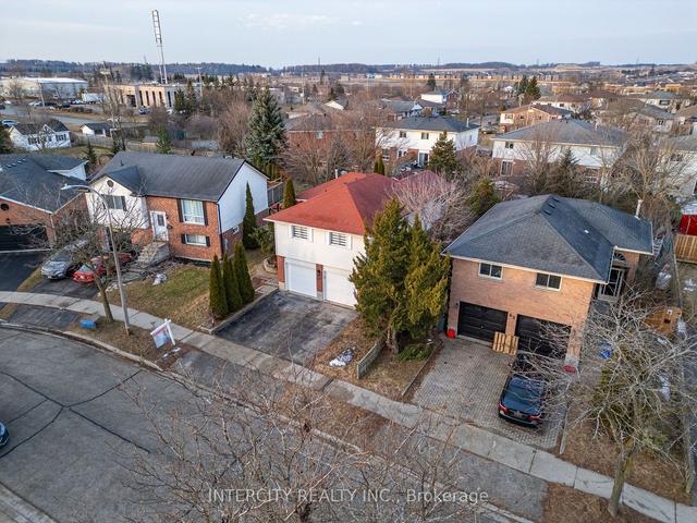 58 Marlis Cres, House detached with 3 bedrooms, 2 bathrooms and 4 parking in Kitchener ON | Image 23