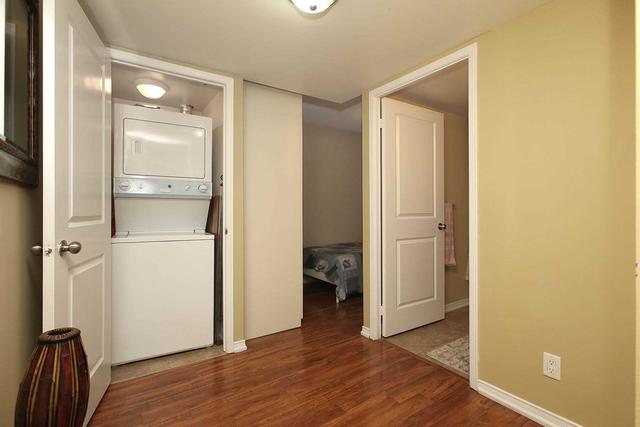 12 m - 8 Rosebank Dr, Condo with 3 bedrooms, 2 bathrooms and 2 parking in Toronto ON | Image 2