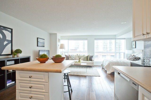 820 - 230 King St E, Condo with 1 bedrooms, 1 bathrooms and 1 parking in Toronto ON | Image 10