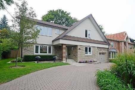 562 Blythwood Rd, House detached with 5 bedrooms, 4 bathrooms and 5 parking in Toronto ON | Image 1