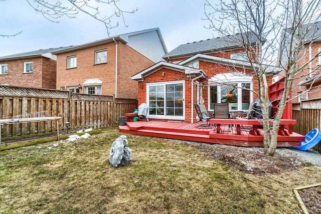 261 Stone Rd, House detached with 3 bedrooms, 4 bathrooms and 4 parking in Aurora ON | Image 33