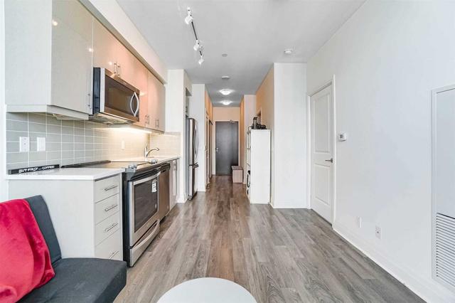 2210 - 17 Zorra St, Condo with 1 bedrooms, 1 bathrooms and 0 parking in Toronto ON | Image 8