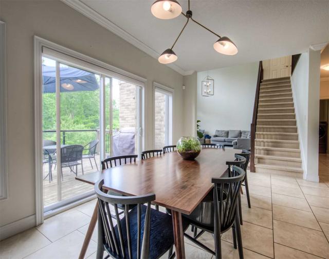 29 Westra Dr, House detached with 4 bedrooms, 3 bathrooms and 4 parking in Guelph ON | Image 8