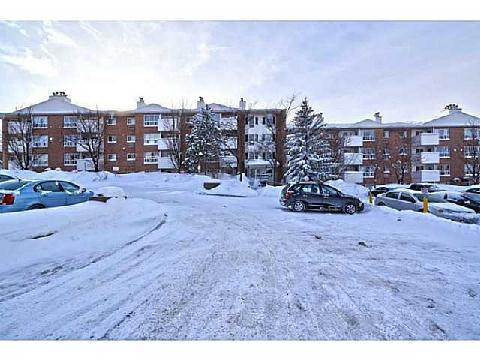 312 - 126 Bell Farm Rd, Condo with 3 bedrooms, 2 bathrooms and 1 parking in Barrie ON | Image 1