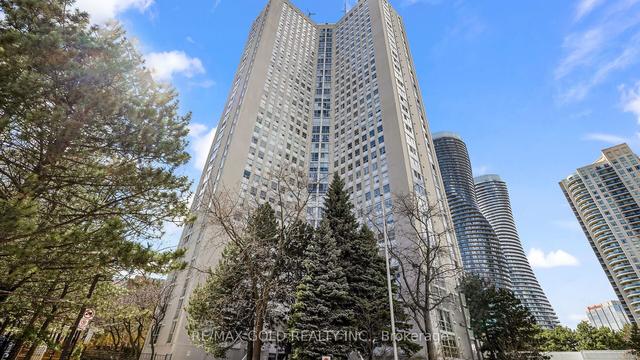 3106 - 3650 Kaneff Cres, Condo with 2 bedrooms, 2 bathrooms and 1 parking in Mississauga ON | Image 1